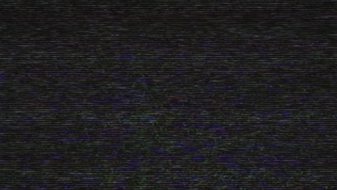 Rumore Statico e Glitch TV Analogici con Interferenza