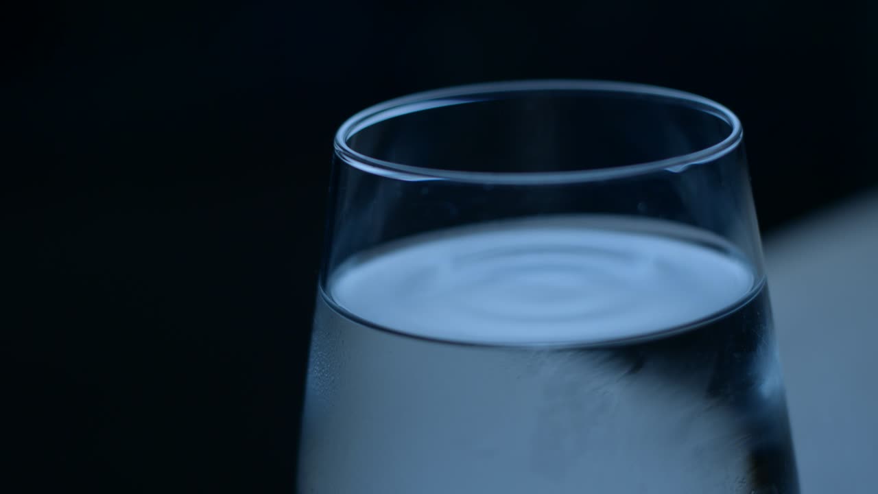 유리 물 지진 느린 동영상