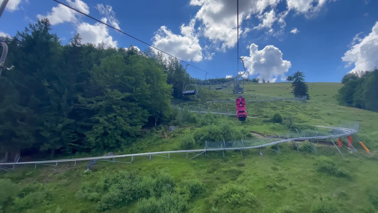 산악 케이블카 타기