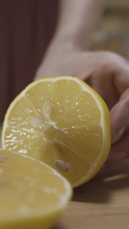 slicing lemons