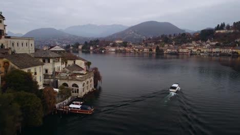 sobre la ciudad de orta san giulio en el lago de orta