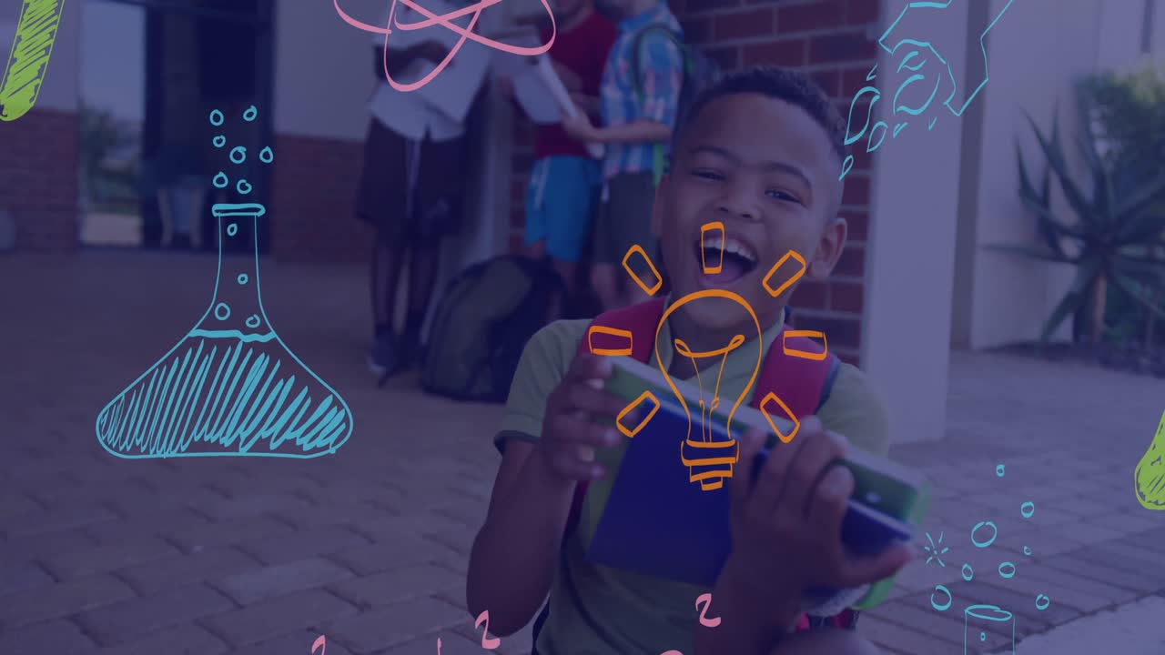 Animação de ícones científicos coloridos sobre estudante birracial feliz segurando livros fora da escola