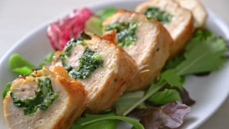 baked chicken breast stuffed with cheese and spinach