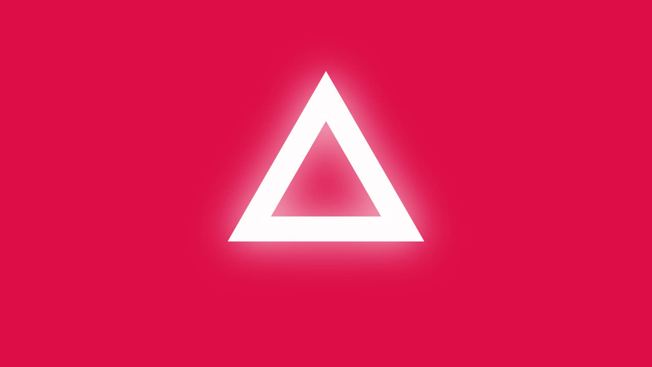 triángulos futuristas y relámpagos