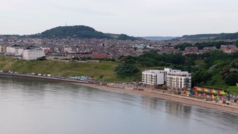 aerial shot of north bay in scarborough with oliver's mount in the background