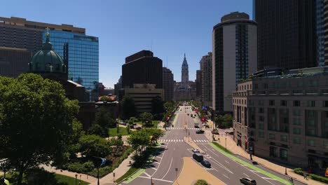 philadelphia city hall from ben franklin parkway