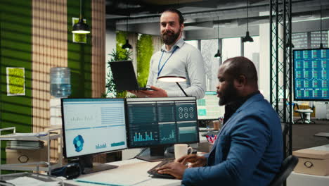 vertical video general manager uses digital technology to forecast business performance