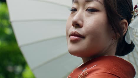 woman in traditional japanese kimono