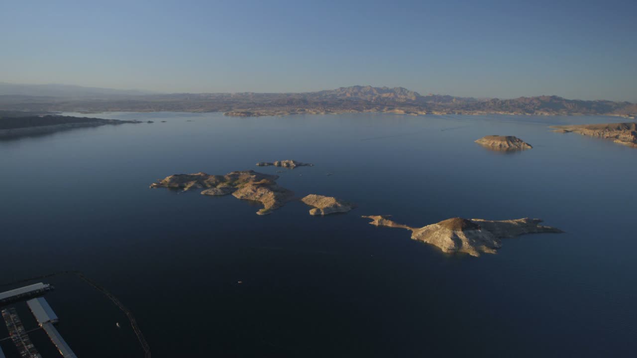 후버 댐 근처 레이크 미드에 있는 섬들의 조감도