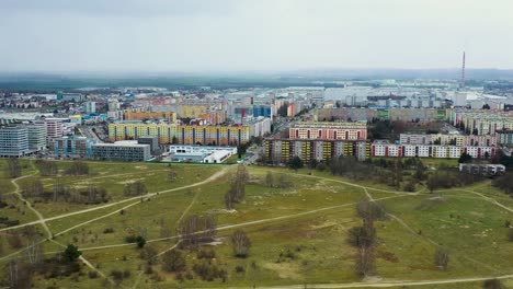 vista de drones de la ciudad de mladá boleslav en la república checa