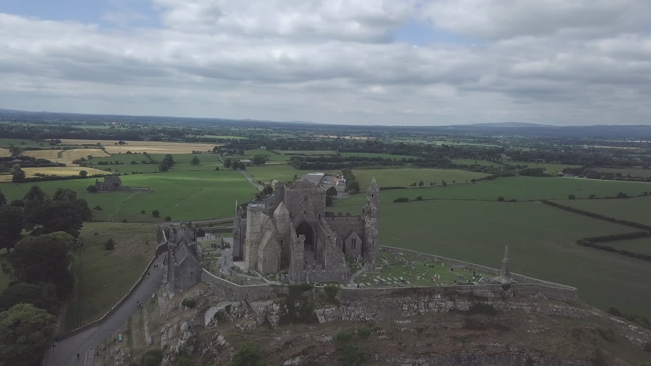 아일랜드의 캐셜 바위의 조감도