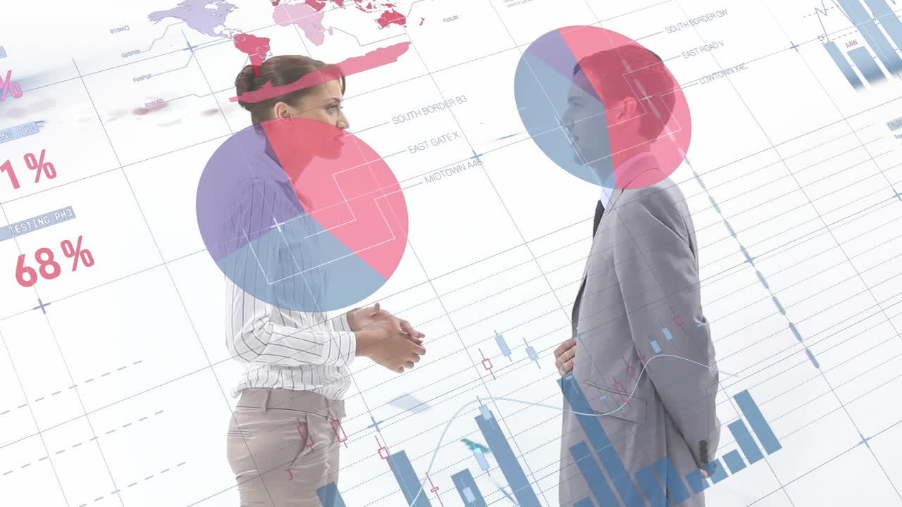animación del procesamiento de datos financieros sobre diversas personas de negocios en la oficina