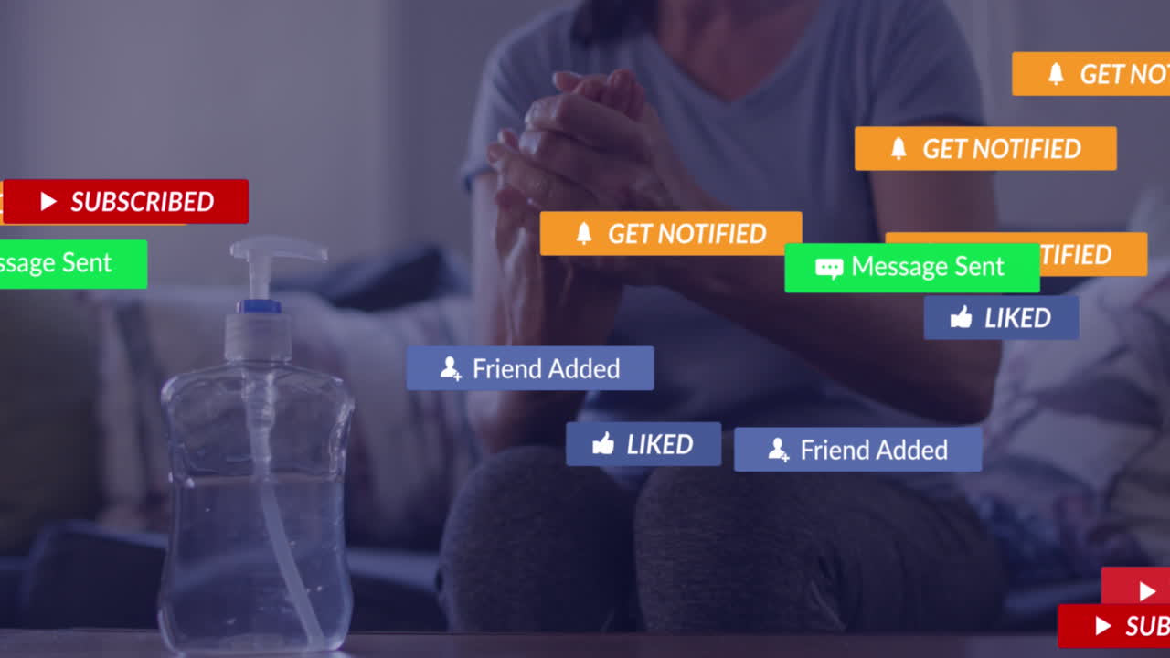 카우카스 여성이 손을 소독하는 내용이 담긴 소셜 미디어 아이콘의 애니메이션
