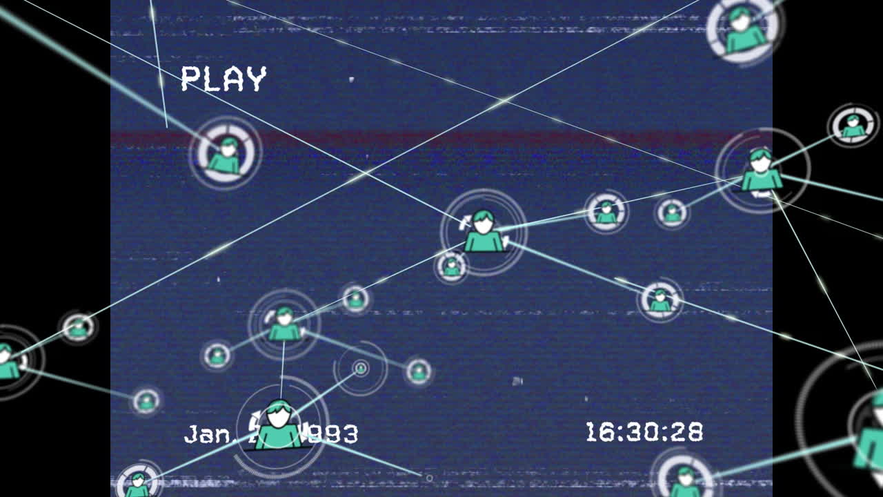 animación de iconos de perfil conectándose con líneas a través de video que se reproduce en la televisión de glitch antigua