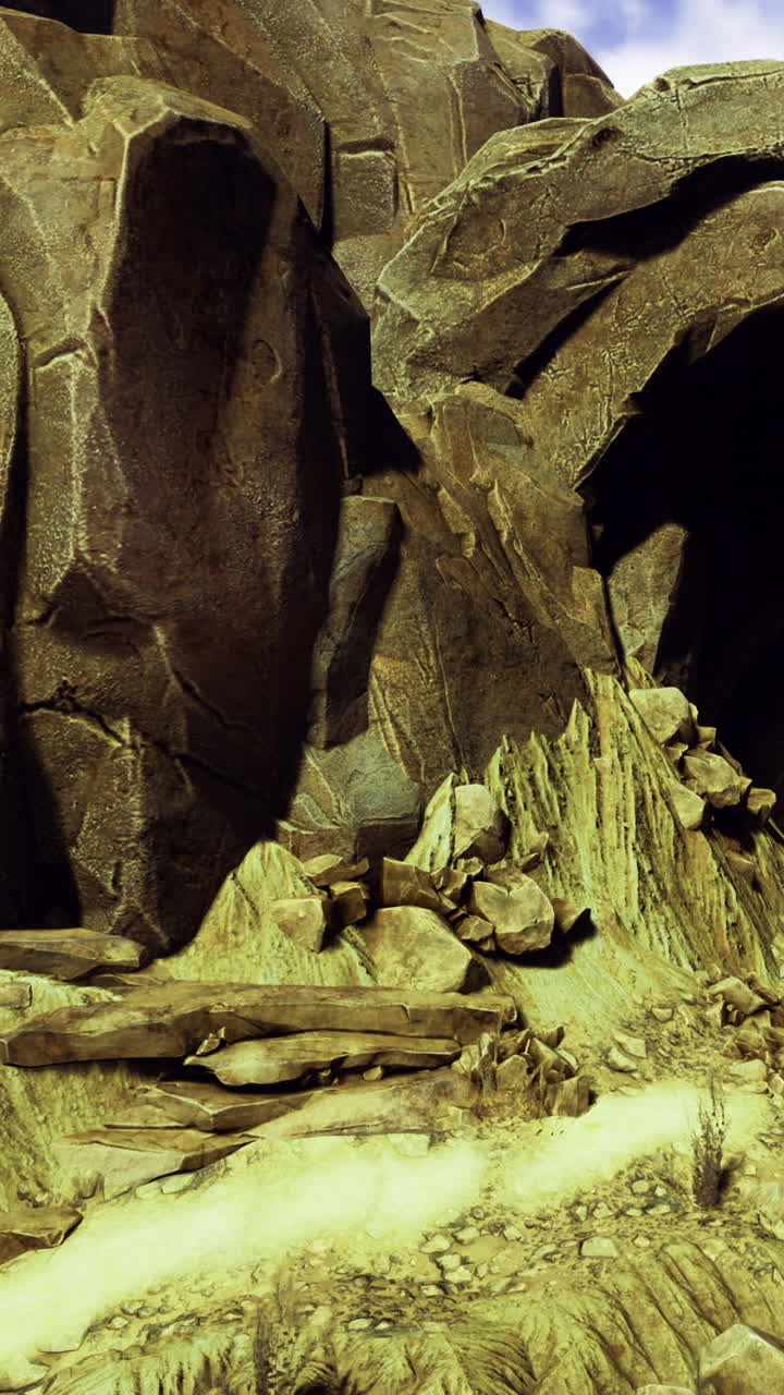 Veduta dettagliata di una formazione rocciosa frastagliata e una grotta