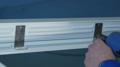 instalación o reparación de un aparato de iluminación