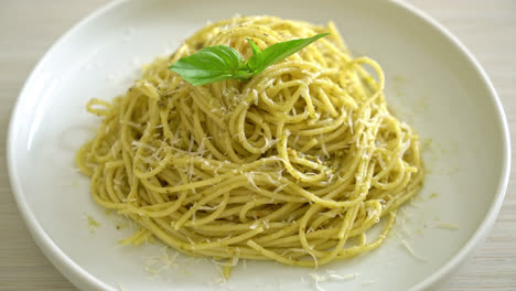 pesto spaghetti pasta - vegetarian food and italian food style