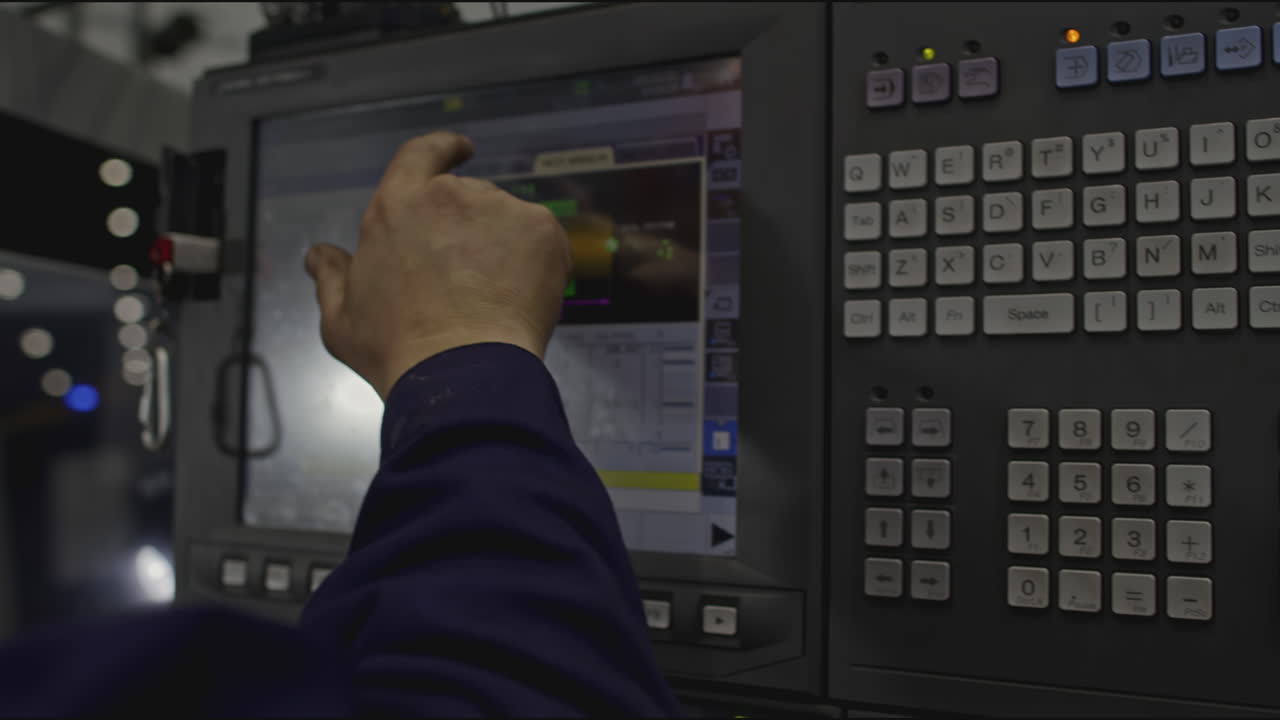 operador de máquinas cnc