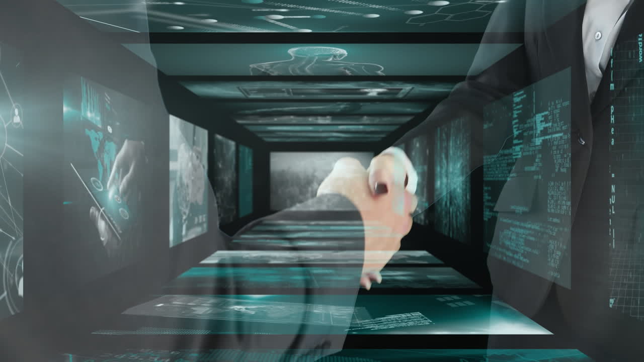 두 사업가의 중간 섹션은 데이터 처리와 함께 여러 화면에 대해 손을 흔들고 있습니다.