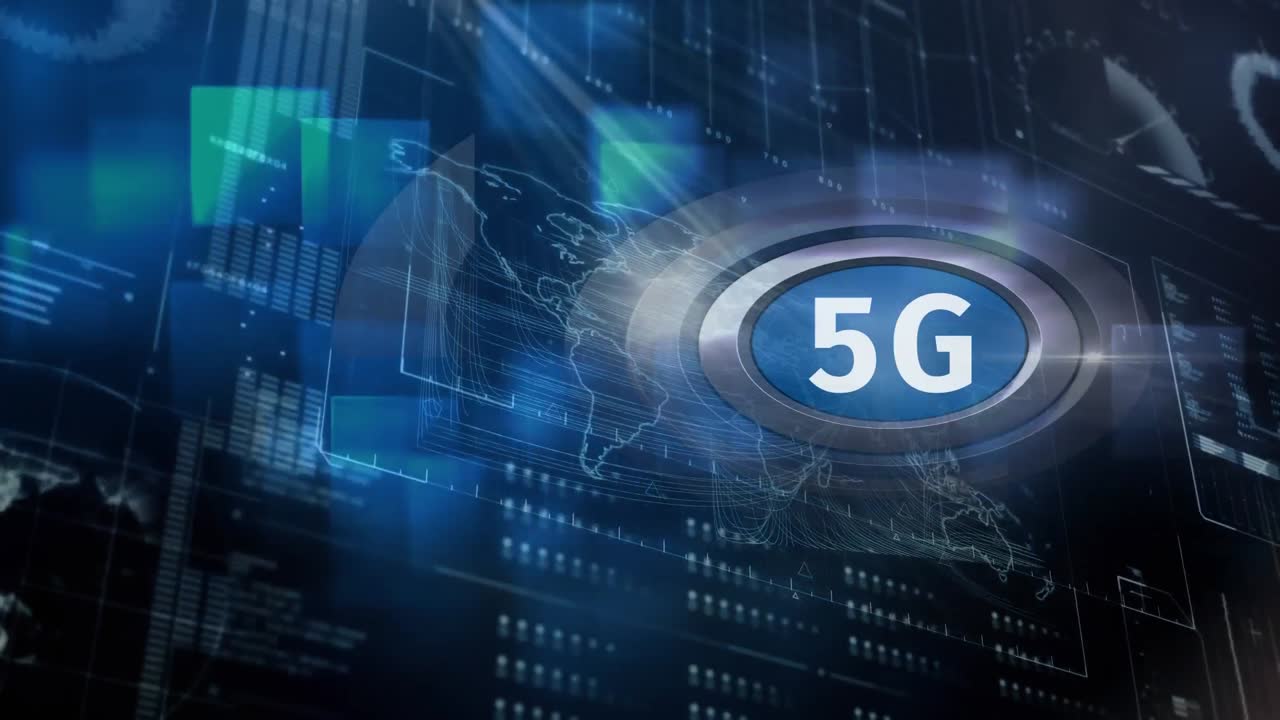 logo 5g su un pulsante con uno schermo di dati sullo sfondo