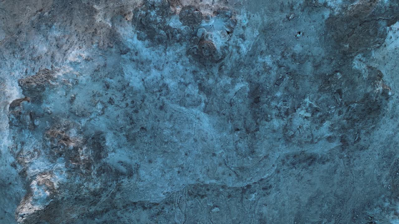 공중 드론 위에서 아래로  ⁇  트로나 피나클스 캘리포니아 사막 일몰