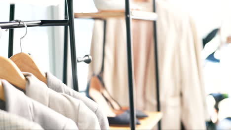 moda, estantería de ropa y tienda boutique vacía