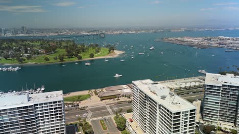 Condominium-Complex-Of-Coronado-Shores-In-Avenida-Del-Mundo,-Coronado,-California,-United-States