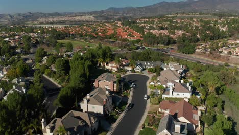 aerial view of a long cut da sac in mission viejo, california