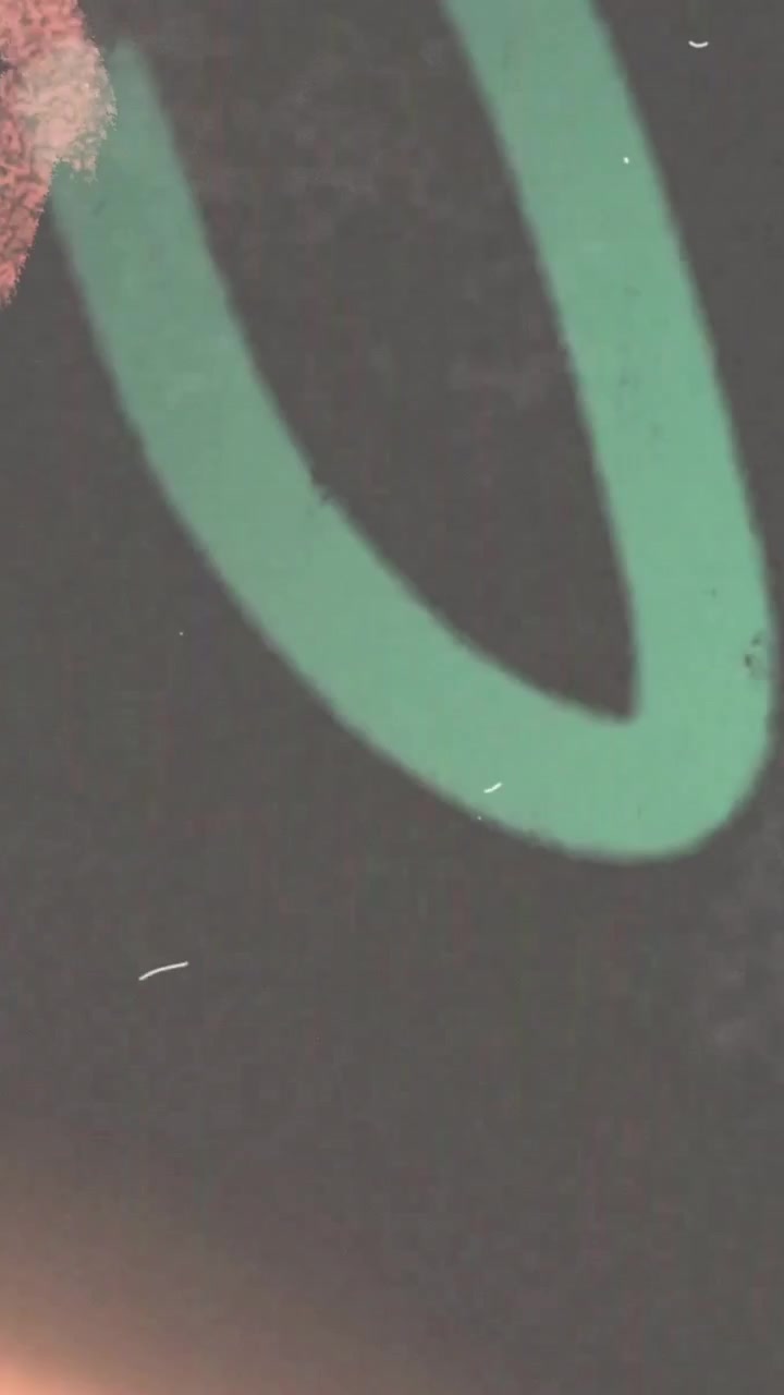 Sovrapposizione di texture astratta con grana della pellicola, effetti di luce dinamici e graffi