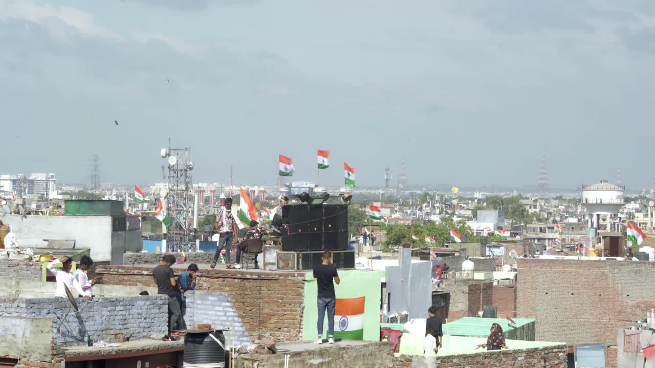 인도가 독립기념일을 기념하고 있습니다.