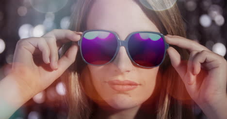 mujer gafas luces 4k 00