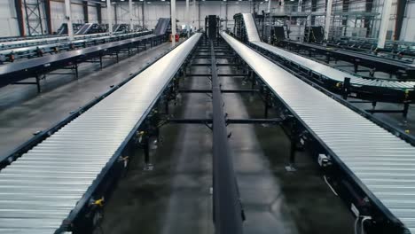 conveyor belt system in a modern warehouse: a comprehensive overview of efficient material handling technology in industrial settings