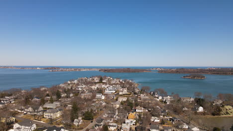 imágenes aéreas de drones de la bahía de hingham, la bahía de hull y el puerto de boston