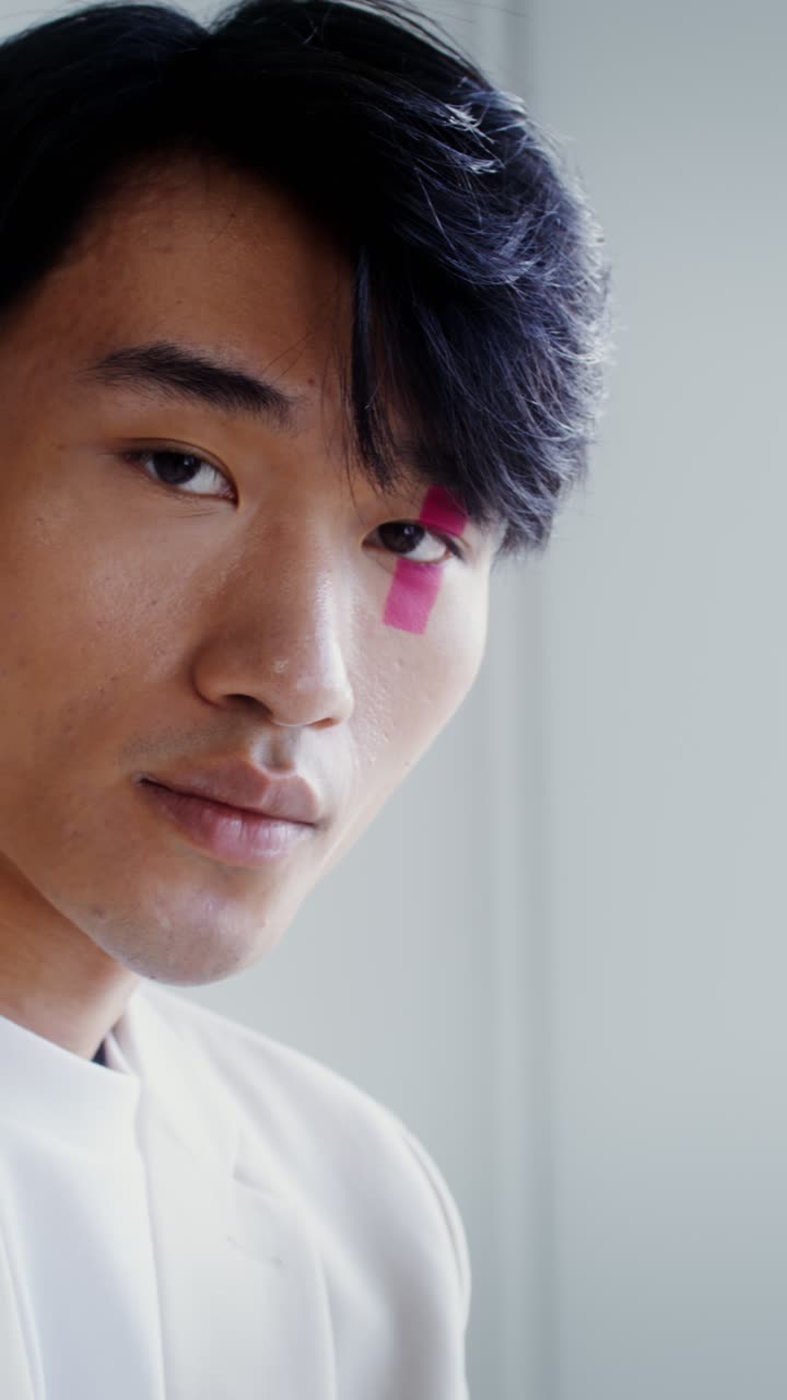 retrato de un joven asiático