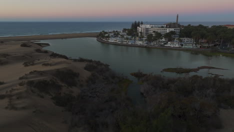 Aerial-Elegance:-Sunrise-Majesty-Over-Maspalomas-dunes-in-Gran-Canaria,-a-Natural-Gem