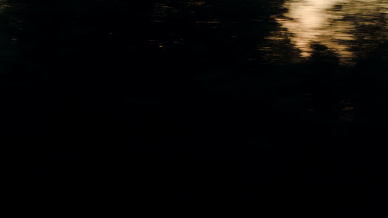 paisaje de paso al atardecer