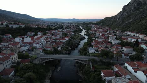 mañana en la ciudad de mostar