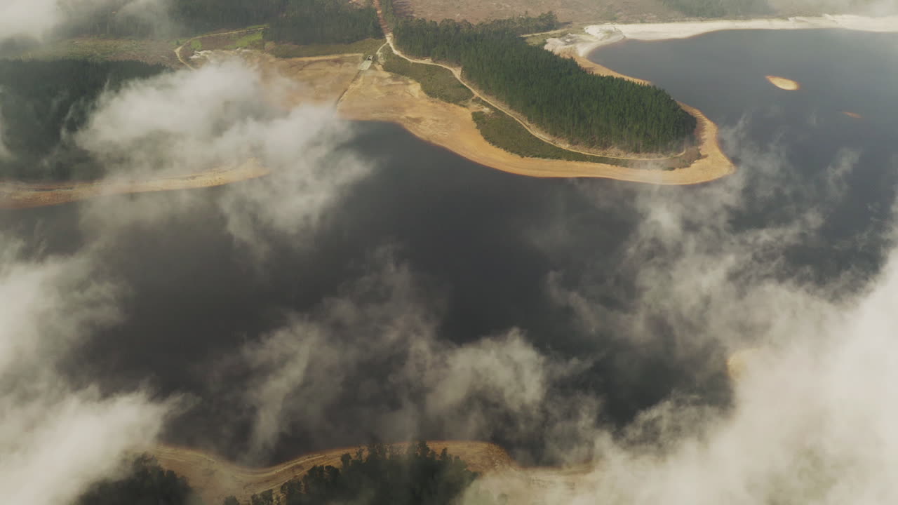 далеко над землей прекрасное место для жизни.