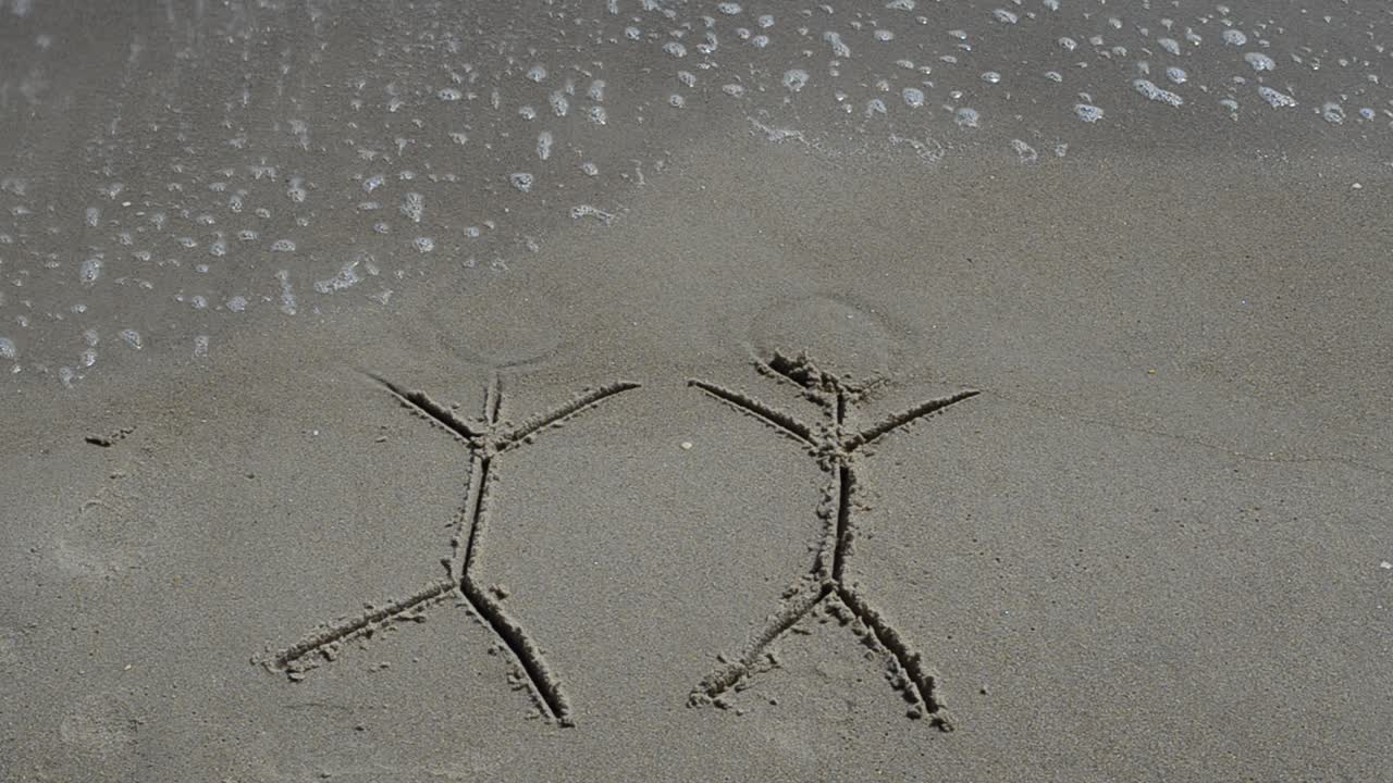 Tulisan musim panas di pasir pantai. Pemotretan di pantai