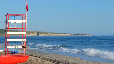 lifeguard tower on the beach