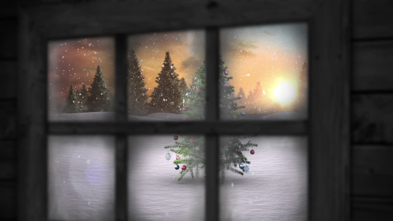 크리스마스 트리 위에 내리는 눈의 애니메이션과 창문을 통해 볼 수 있는 겨울 풍경