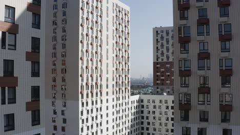 edificios de apartamentos modernos