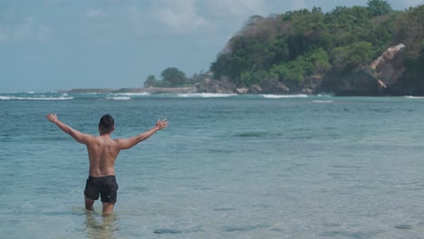Man enjoying a beach day