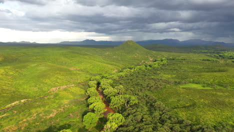 valle del río san pedro entorno natural tranquilo y hermoso, aéreo