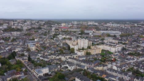 Wohngebiet-Le-Mans-Luftaufnahme-Bewölkter-Tag-Häuser-Im-Departement-Sarthe