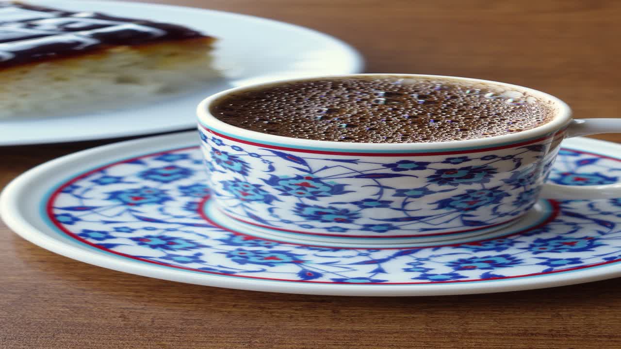 café turco y postre