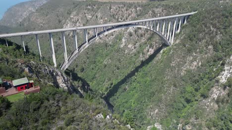 el puente de bloukrans en el cabo oriental, sudáfrica