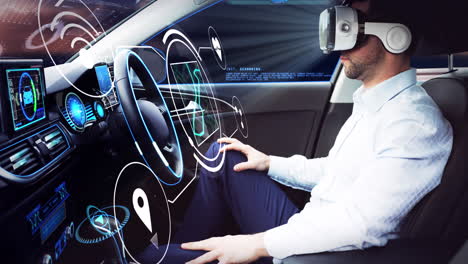 animación de iconos digitales sobre un hombre de negocios que usa auriculares vr en un coche autónomo