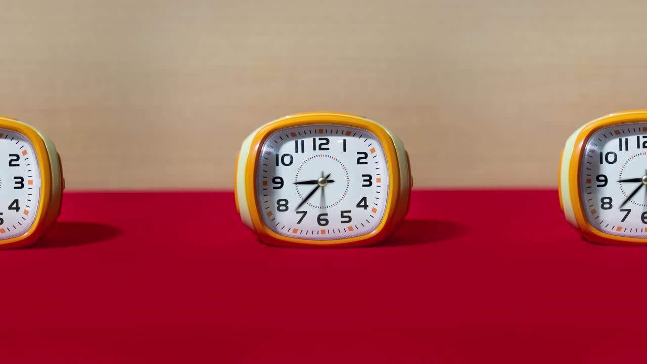 타임 스 테이블 시계 그룹