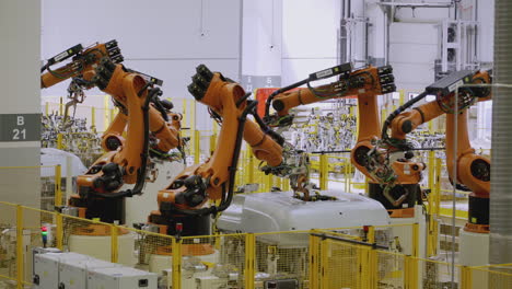 automated car manufacturing process